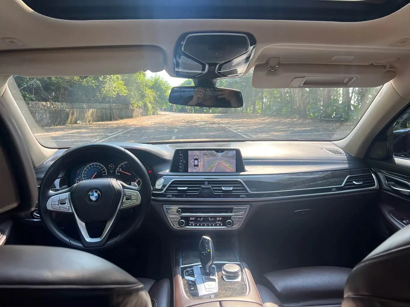 BMW 7 Series 2016 — Photo 9/16