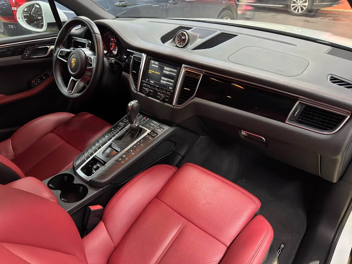 Porsche Macan 2016 — Şəkil 16/20