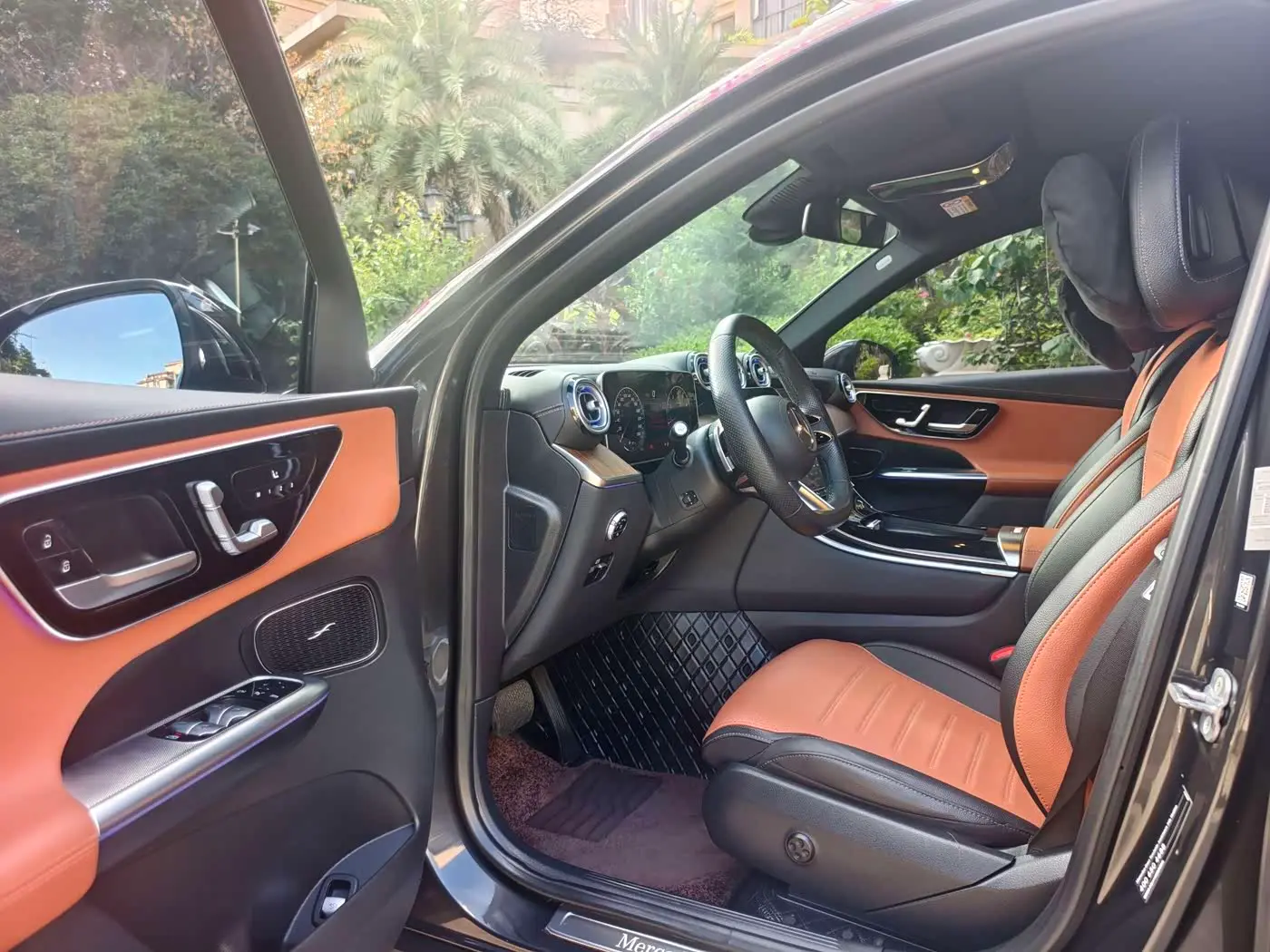 Mercedes-Benz GLC 2023 — Фото 8/15