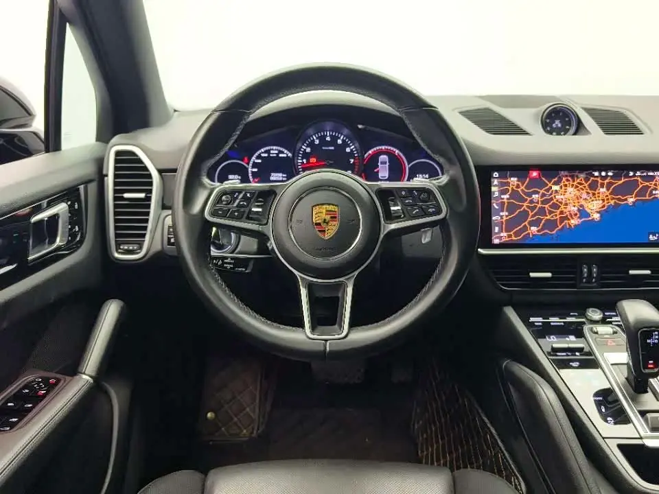 Porsche Cayenne 2021 — Фото 9/13