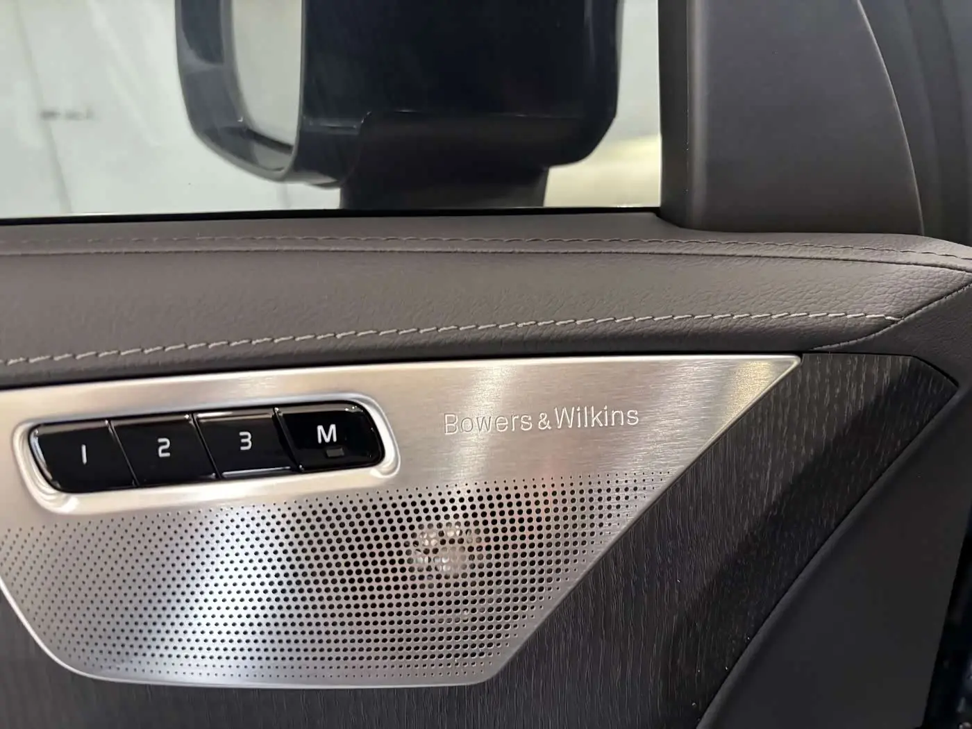 Volvo XC90 2024 — Photo 11/20