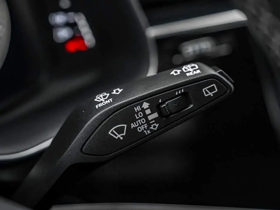 Audi Q8 2020 — Photo 13/20