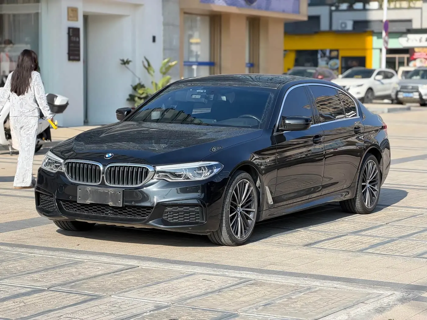 BMW 5 Series 2020 — Photo 1/19