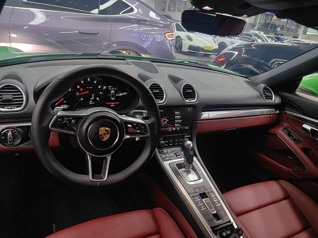Porsche 718 2022 — Photo 10/20