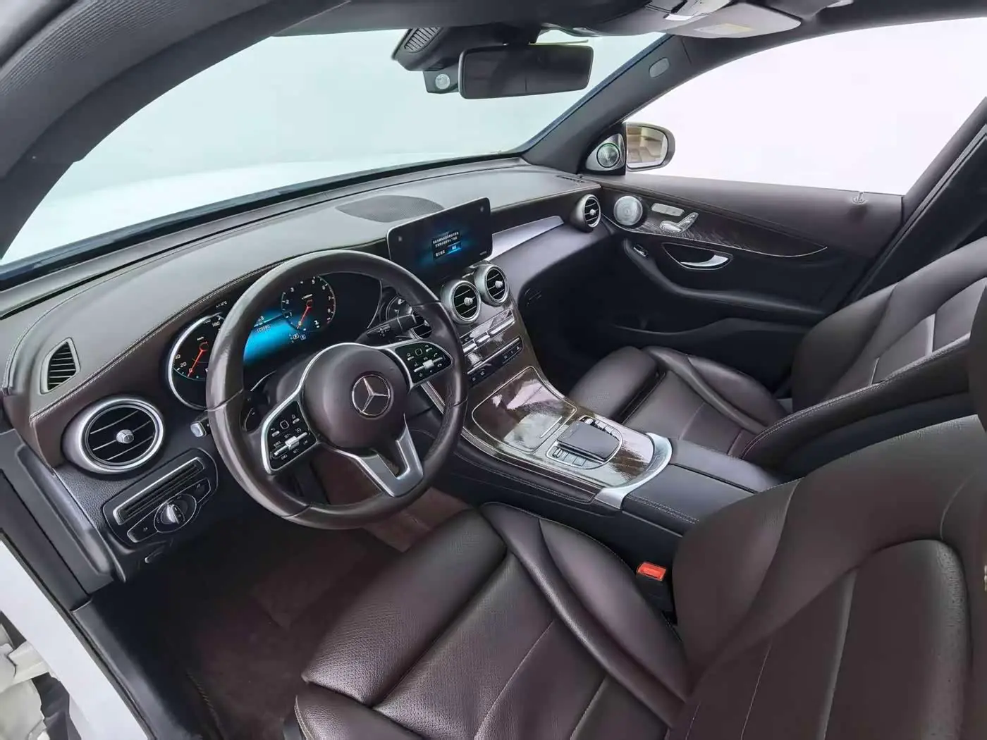 Mercedes-Benz GLC 2020 — Photo 20/20