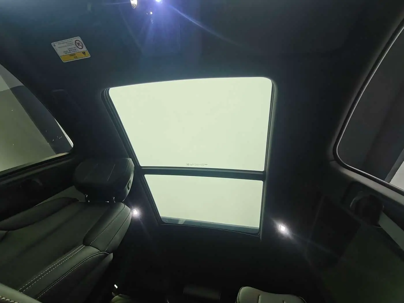 Cadillac XT5 2025 — Photo 14/16