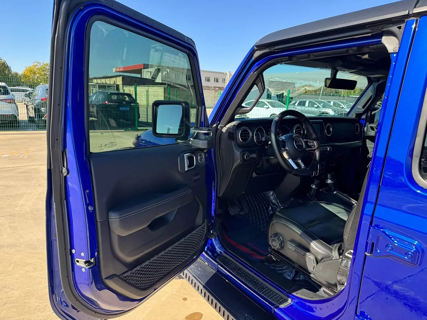 Jeep Wrangler 2020 — Photo 9/20