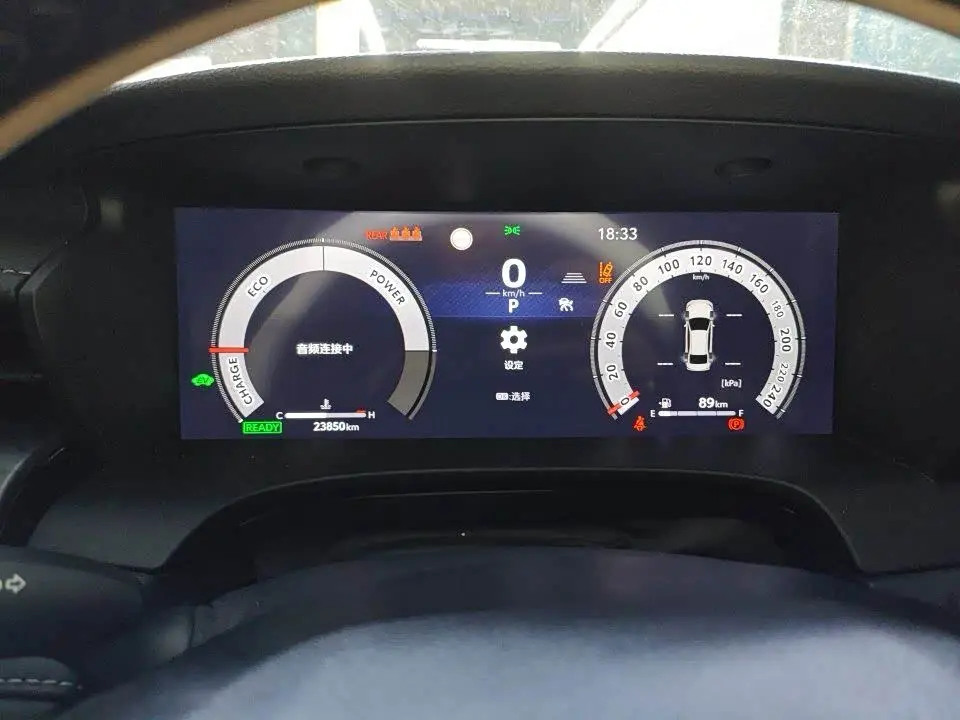 Toyota Camry 2025 — Photo 9/9