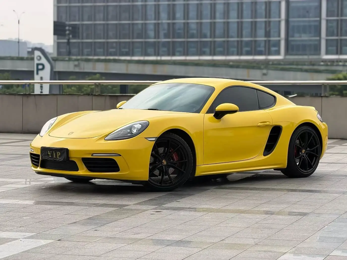 Porsche 718 2017 — ფოტო 1/17