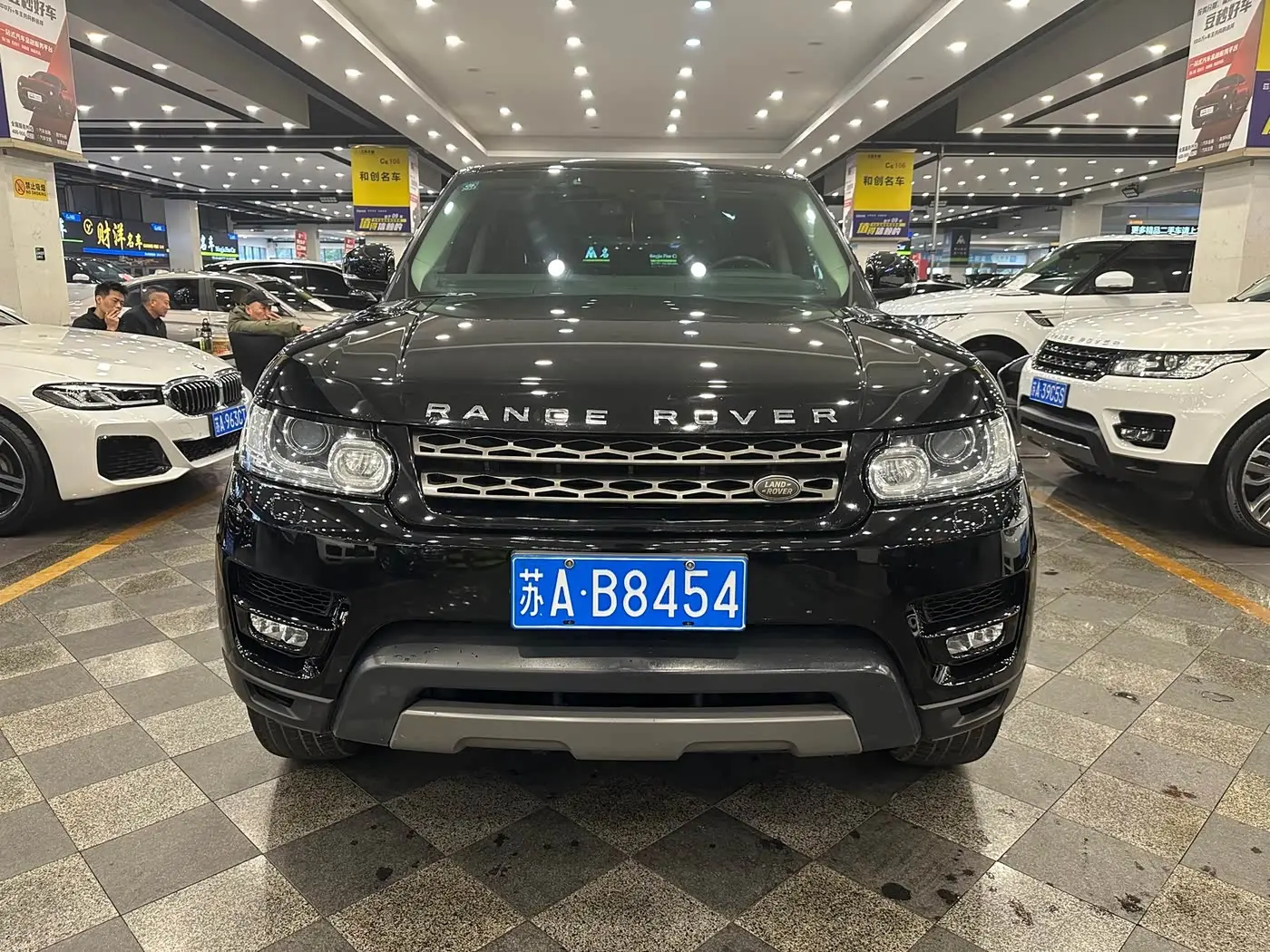 Land Rover Range Rover Sport 2016 — Photo 2/11