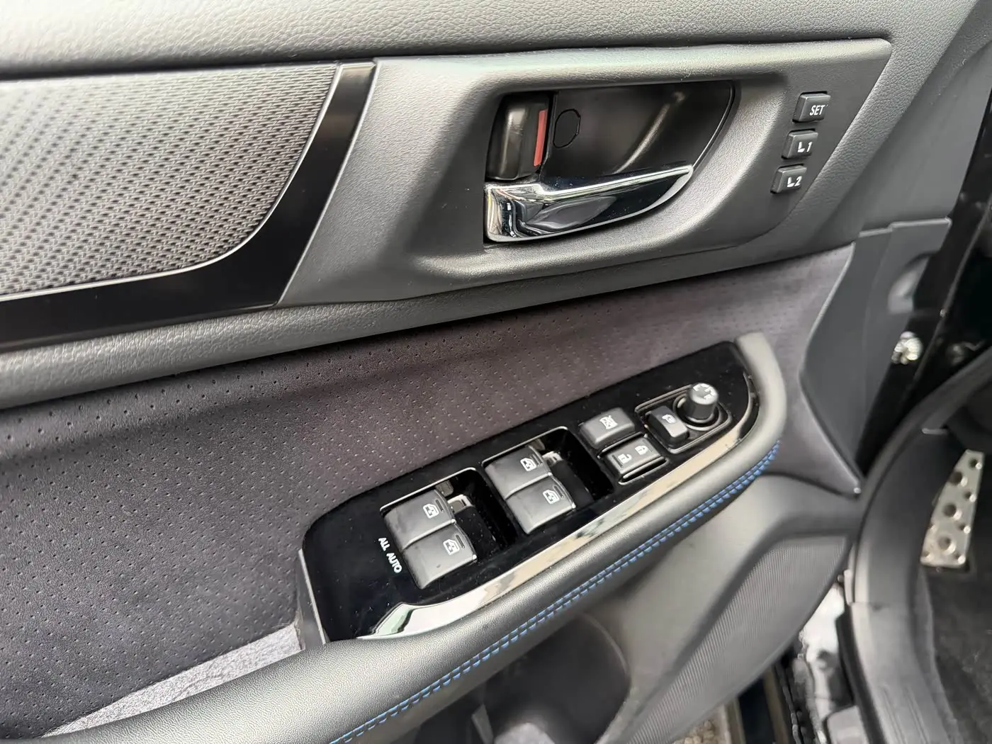 Subaru Legacy 2022 — Photo 19/20
