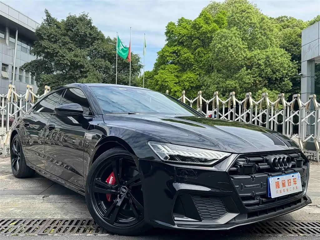 Audi A7L 2023 — Photo 3/18