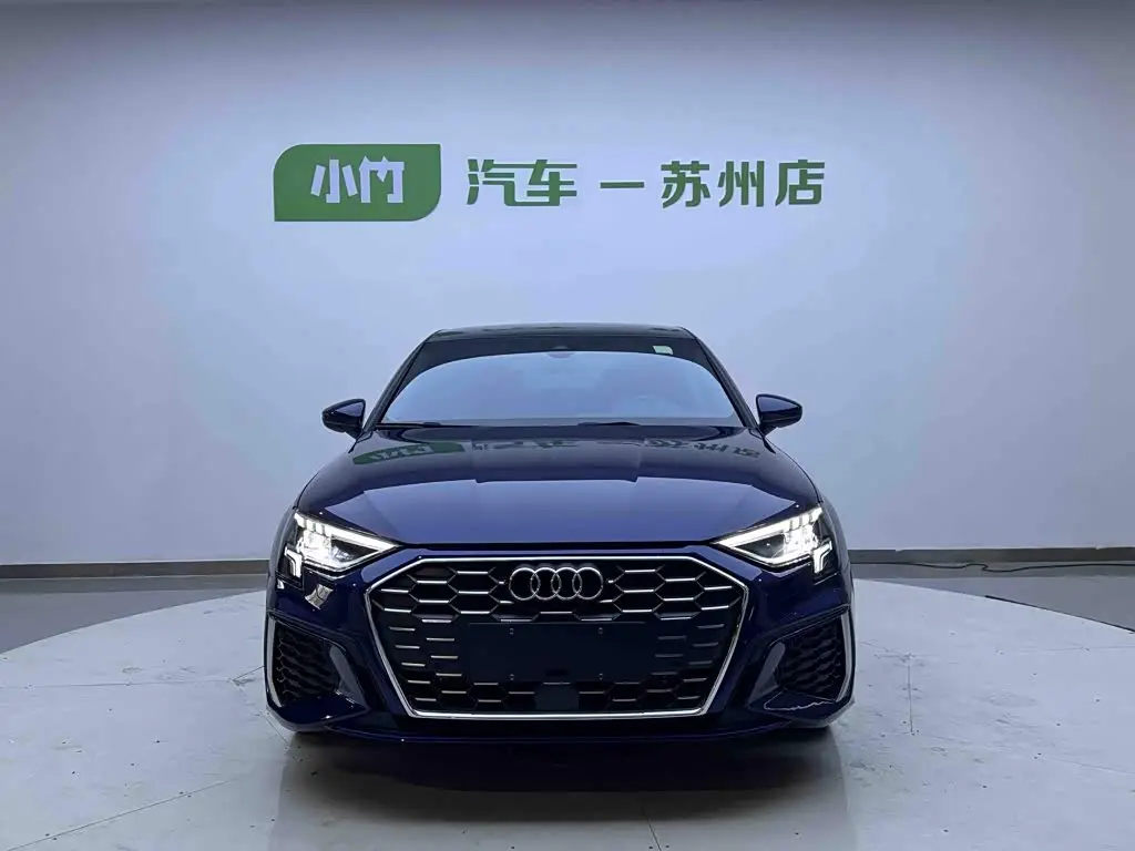 Audi A3 2023 — Фото 2/20