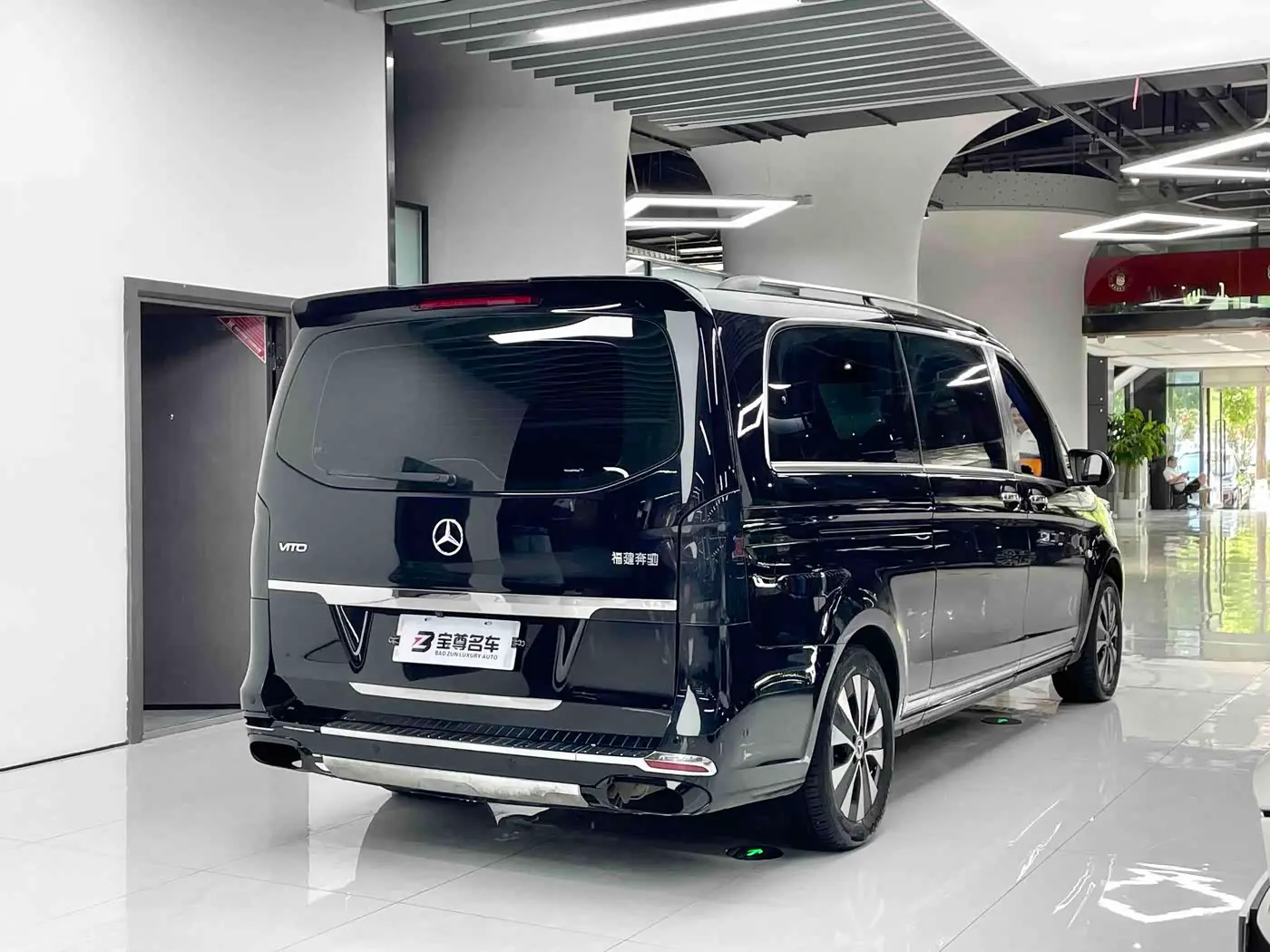 Mercedes-Benz Vito 2023 — Photo 10/20