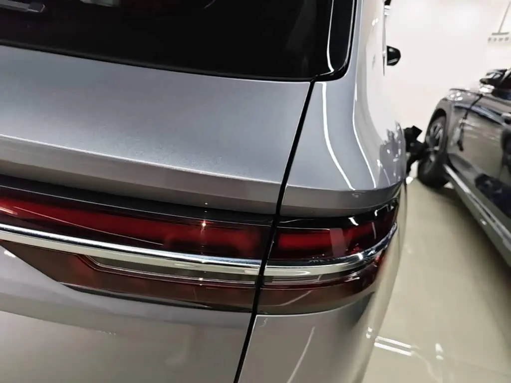 Geely Xingyue L 2024 — Фото 8/20