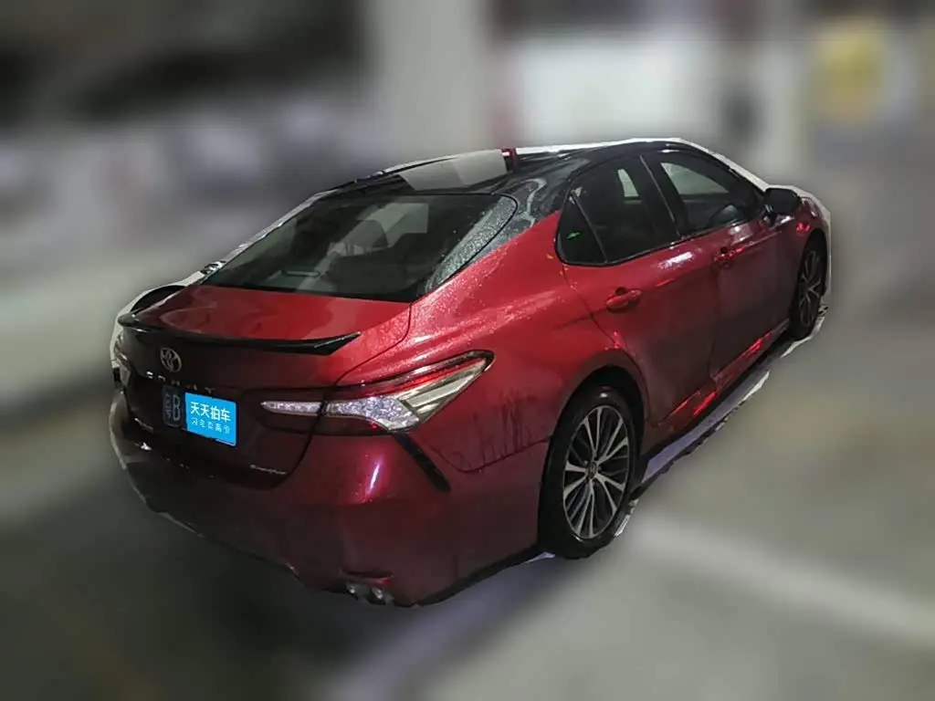 Toyota Camry 2020 — Photo 2/12
