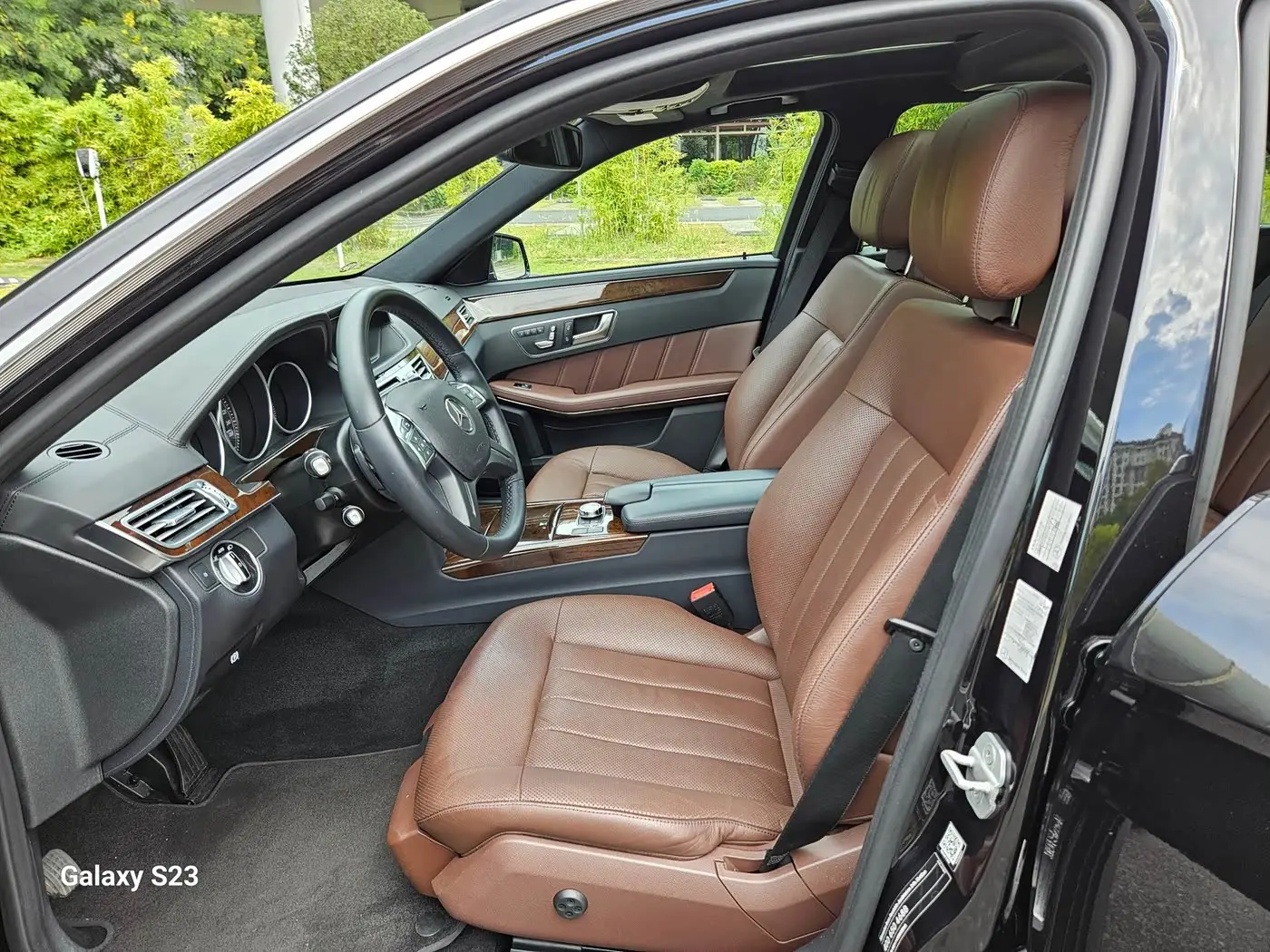 Mercedes-Benz E-Class 2014 — Şəkil 12/19