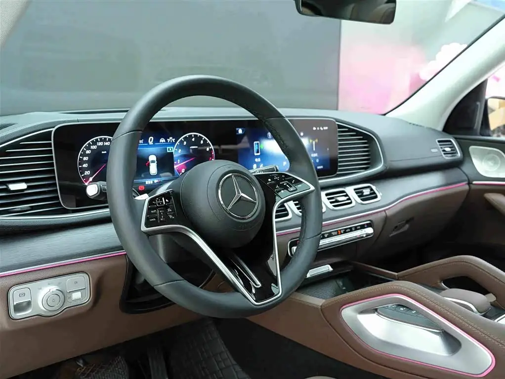 Mercedes-Benz GLE 2024 — Фото 7/20
