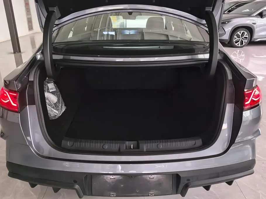 BYD Qin L 2025 — Фото 4/16