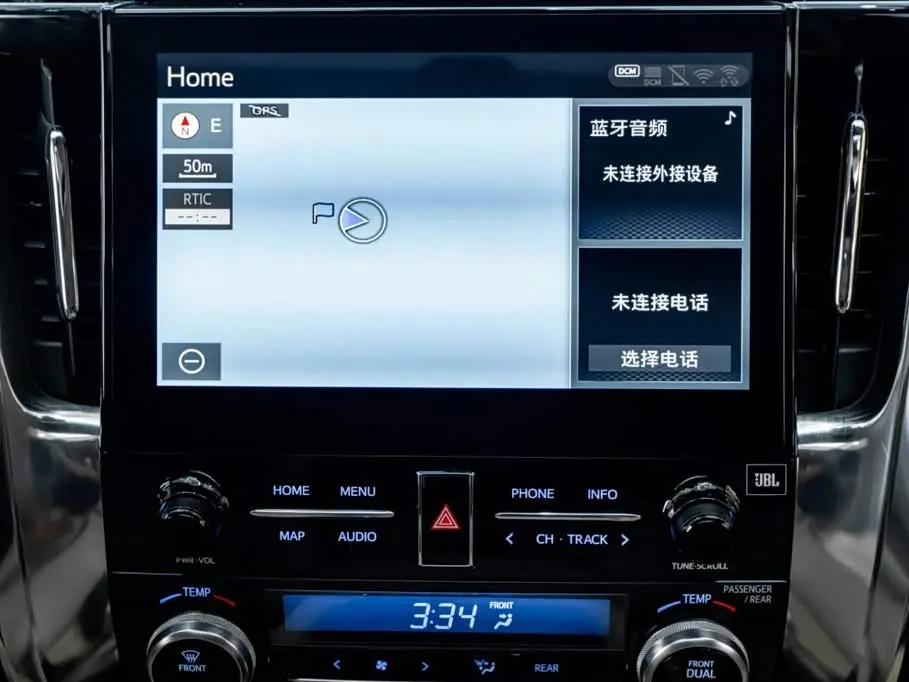 Toyota Alphard 2022 — Photo 18/20