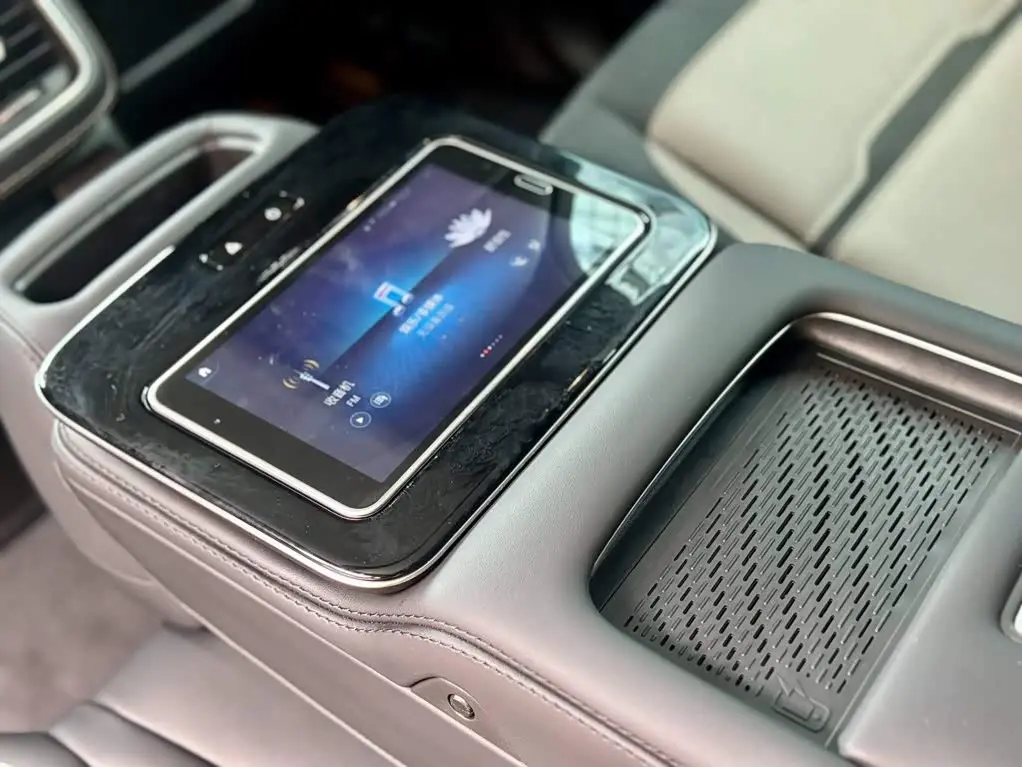 Mercedes-Benz GLE AMG 2023 — Фото 17/20