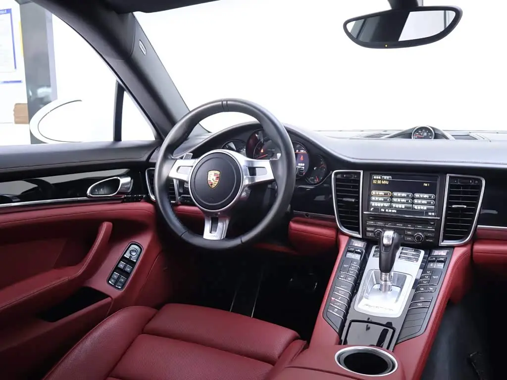 Porsche Panamera 2016 — Фото 15/20
