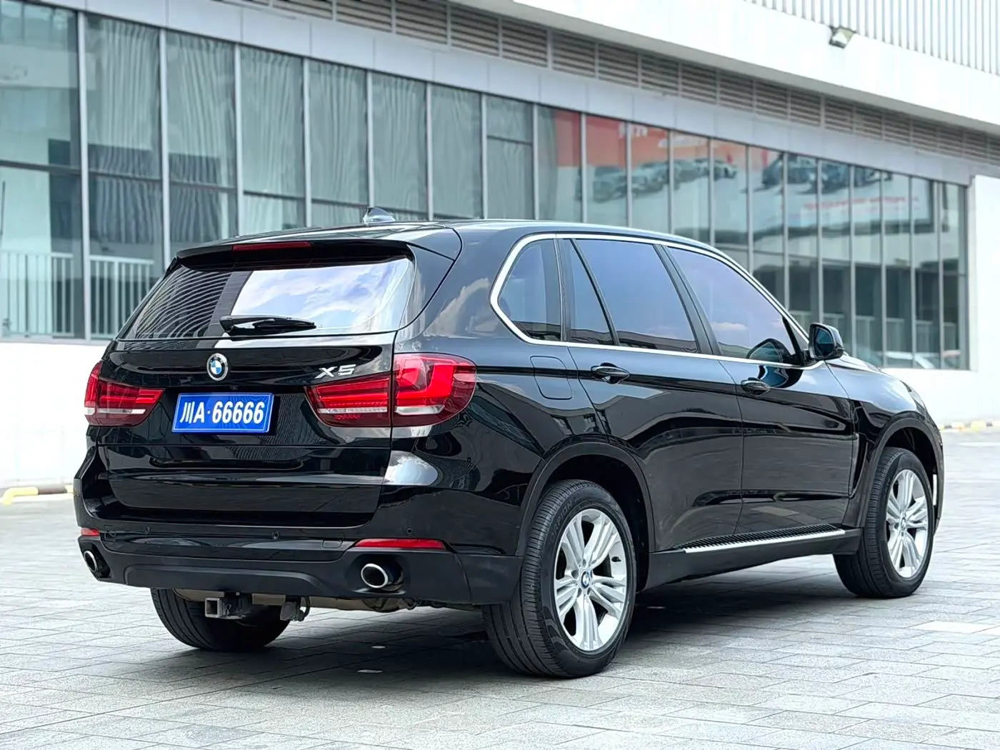 BMW X5 2015 — Photo 7/8