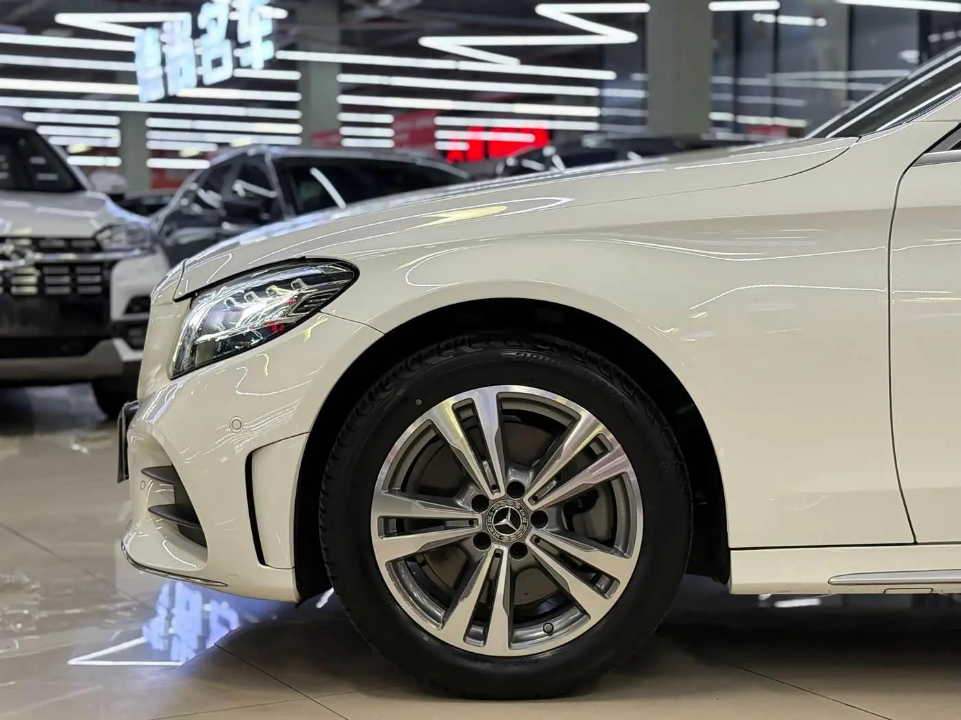 Mercedes-Benz C-Class 2020 — Photo 6/20