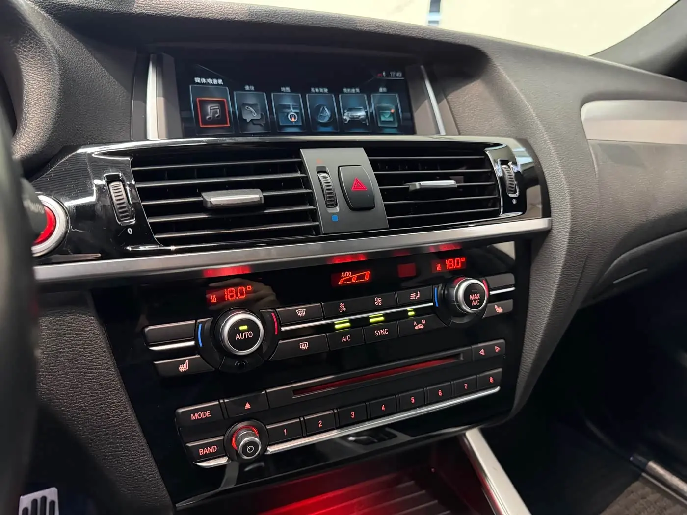 BMW X4 2019 — Фото 15/19
