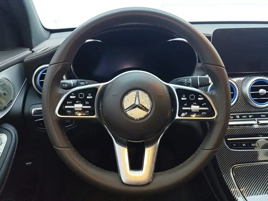 Mercedes-Benz GLC 2021 — Photo 15/16