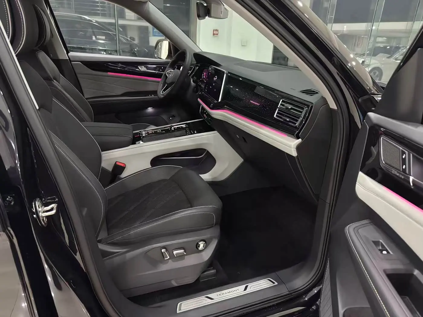 Volkswagen Teramont 2024 — Photo 11/20