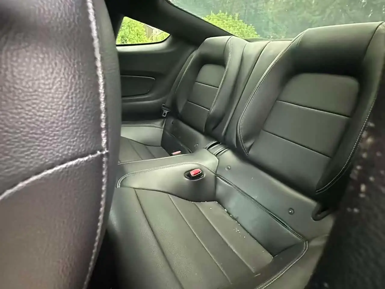 Ford Mustang 2018 — Photo 6/11
