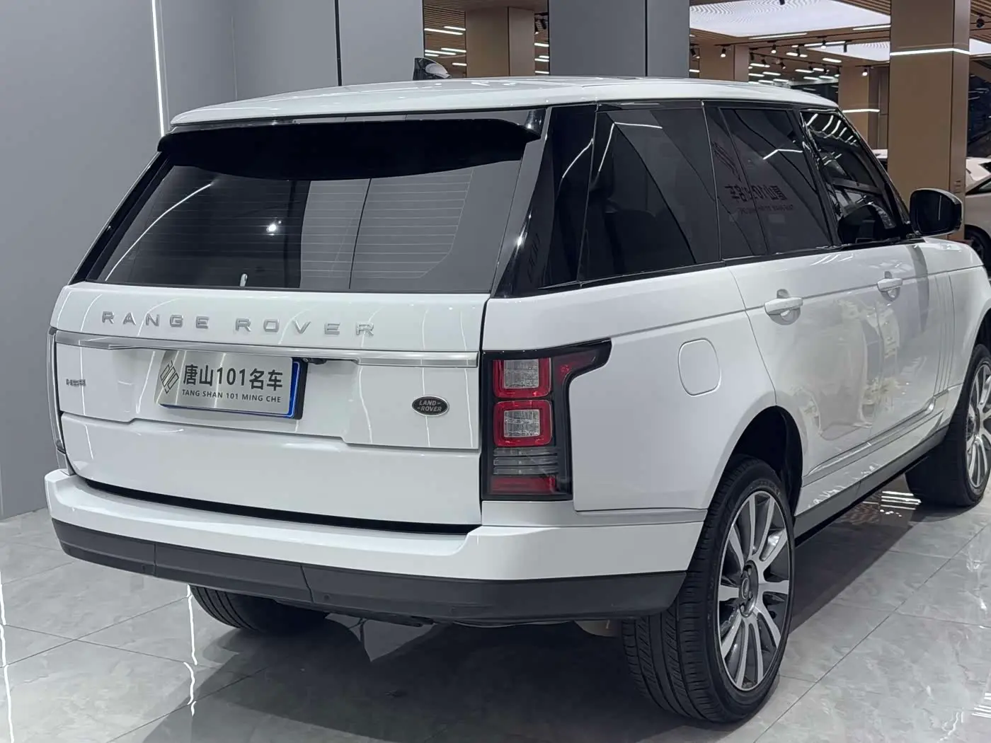 Land Rover Range Rover 2018 — Фото 10/20
