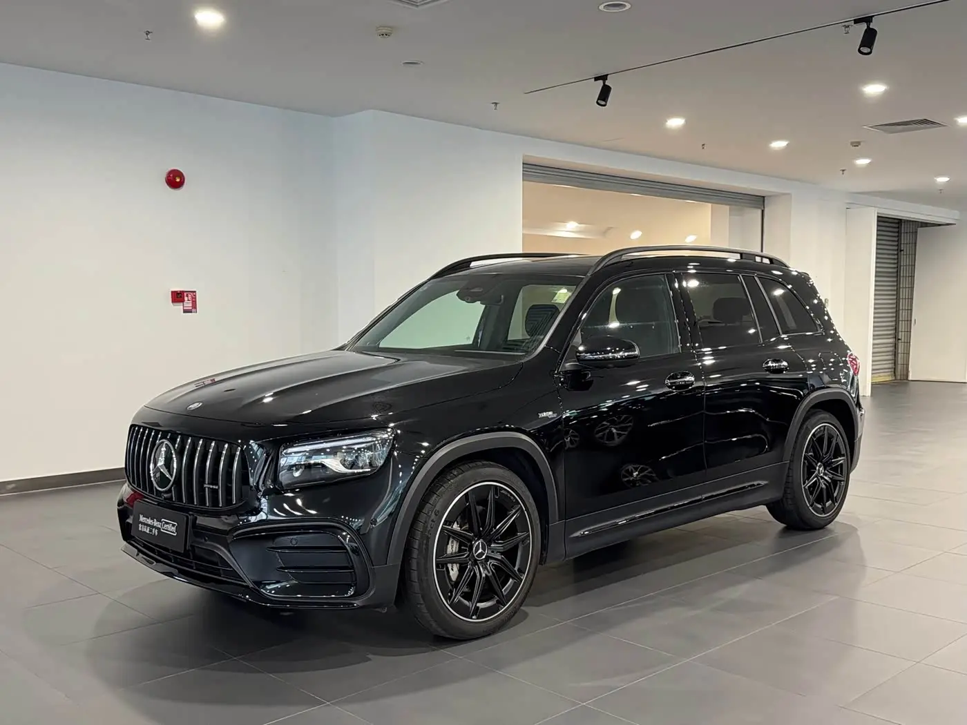 Mercedes-Benz GLB AMG 2025 — Şəkil 1/10