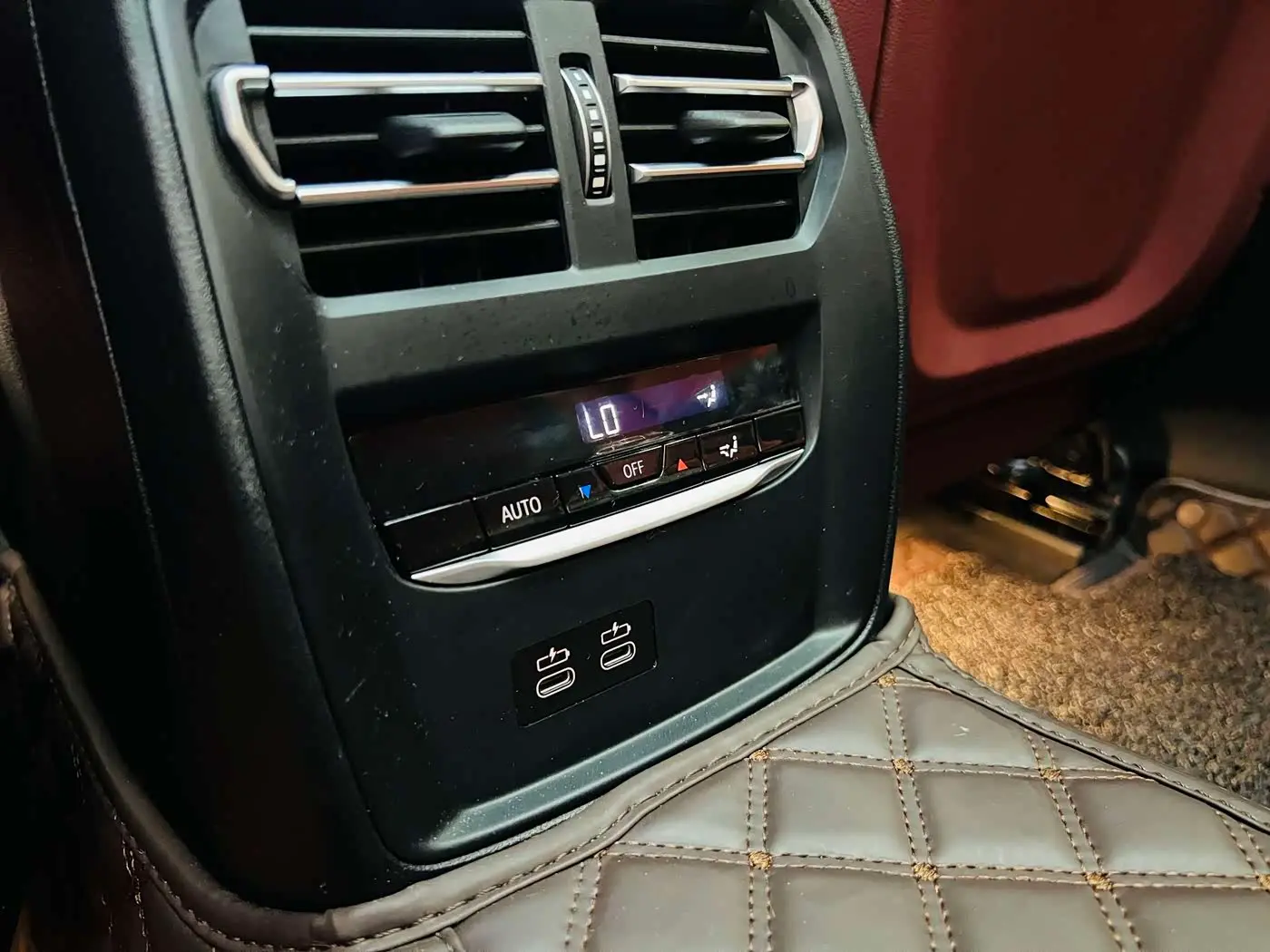 BMW 3 Series 2025 — Şəkil 10/18