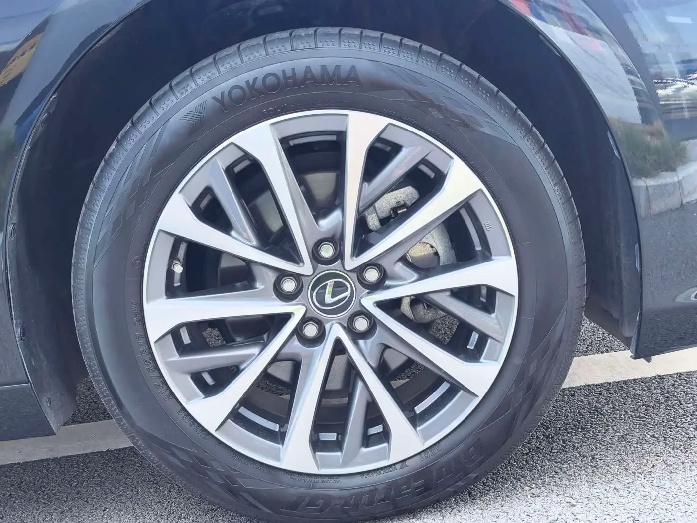 Lexus ES 2025 — Photo 14/14