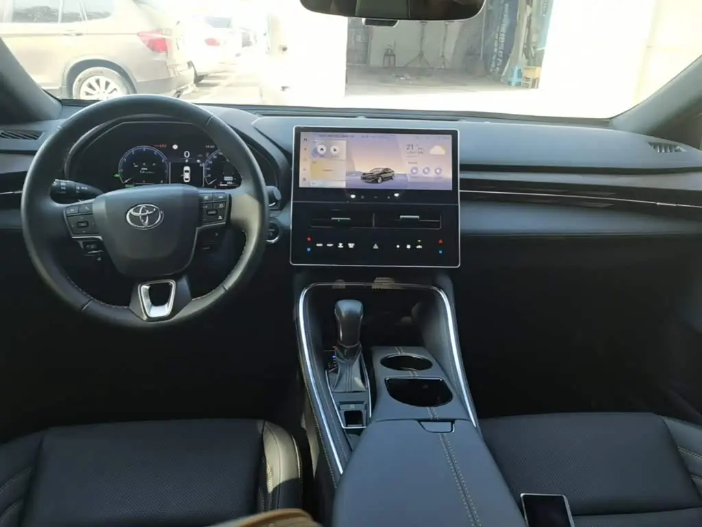 Toyota Avalon 2025 — Фото 10/20