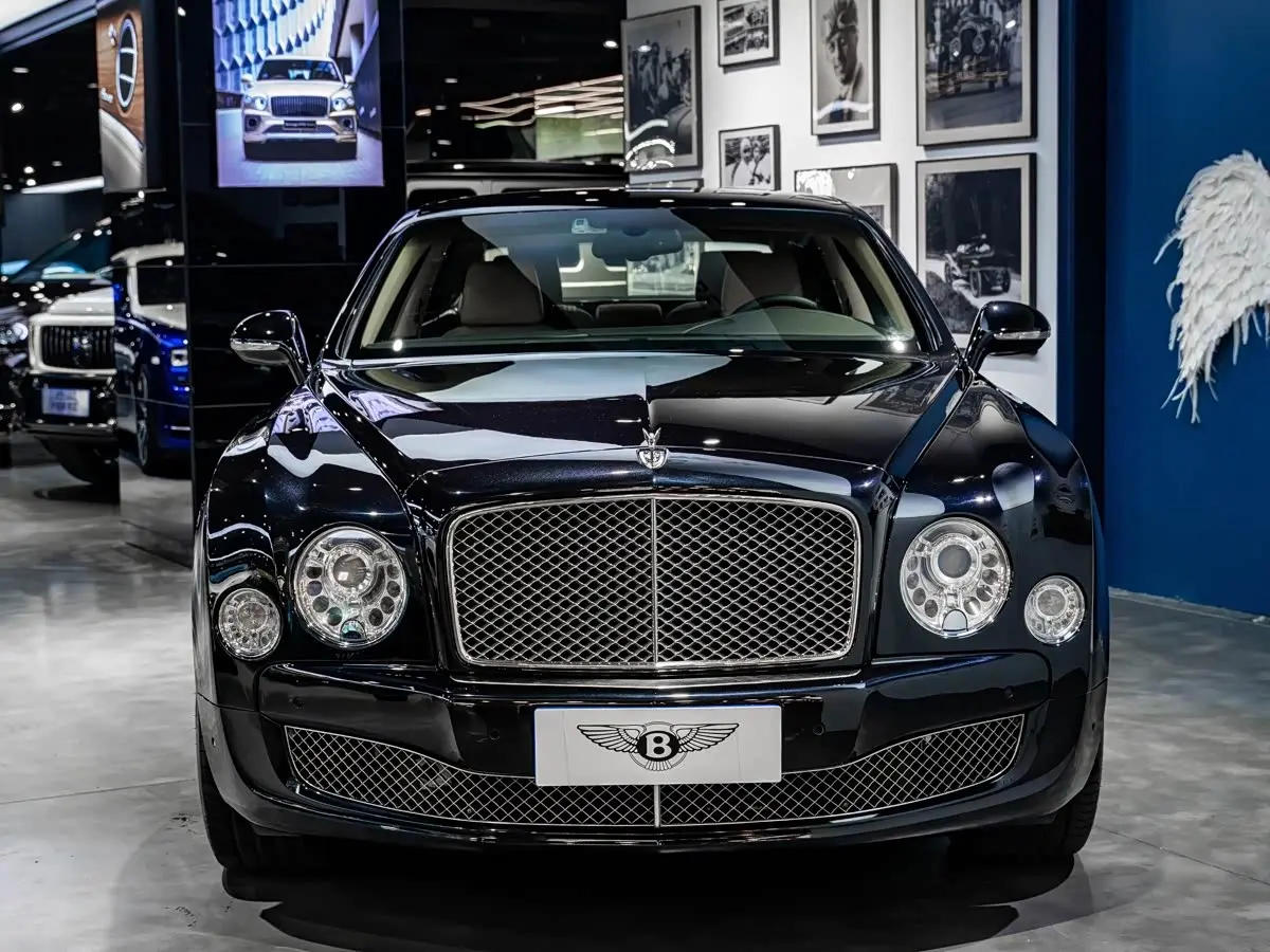 Bentley Mulsanne 2016 — Фото 3/20