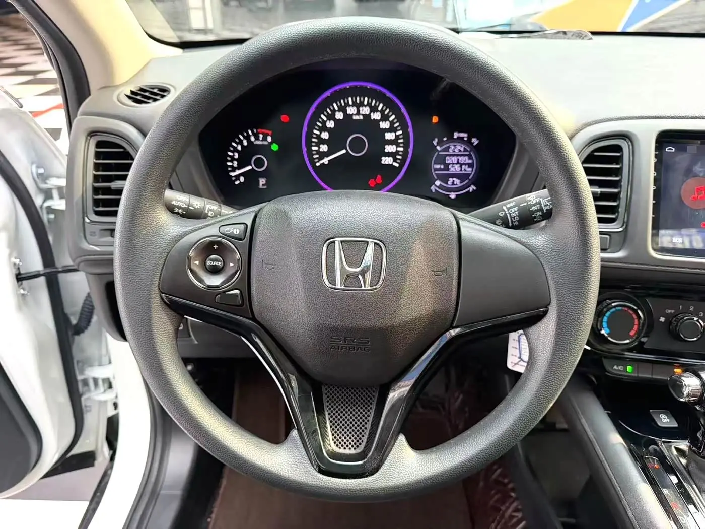 Honda Vezel 2022 — Фото 5/18