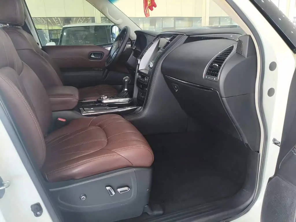 Nissan Patrol 2020 — Şəkil 15/19
