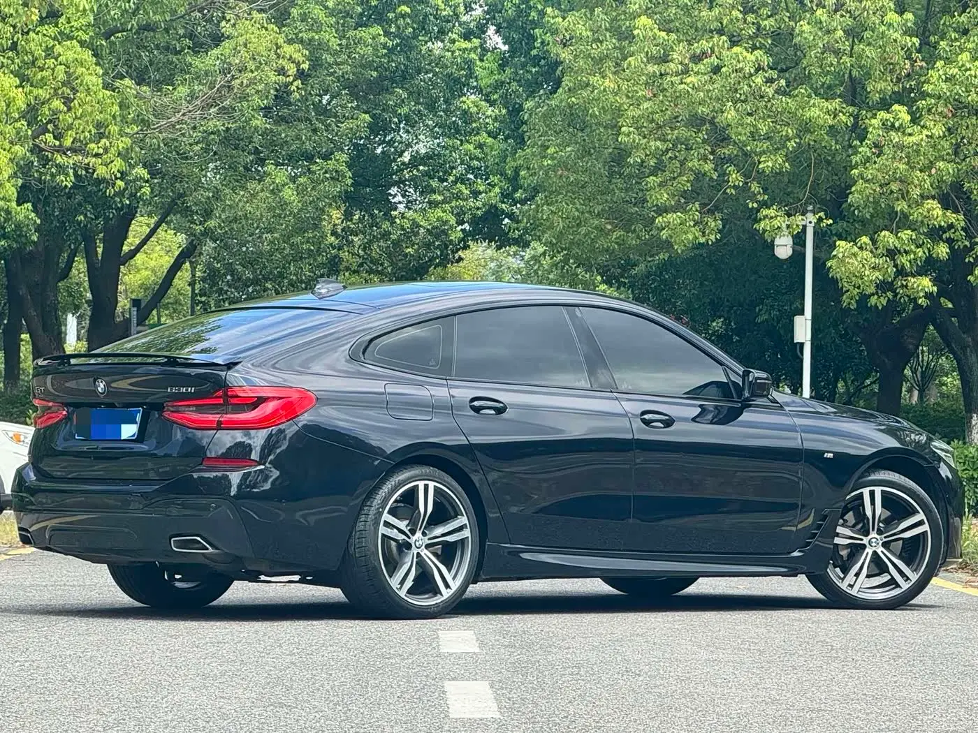 BMW 6 Series GT 2022 — Photo 4/19