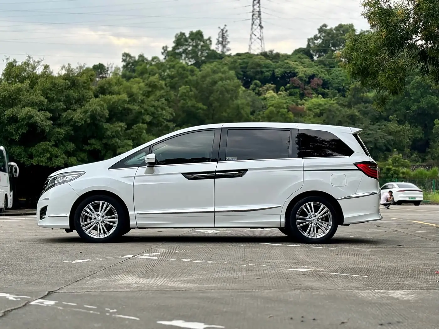 Honda Elysion 2017 — Şəkil 15/20