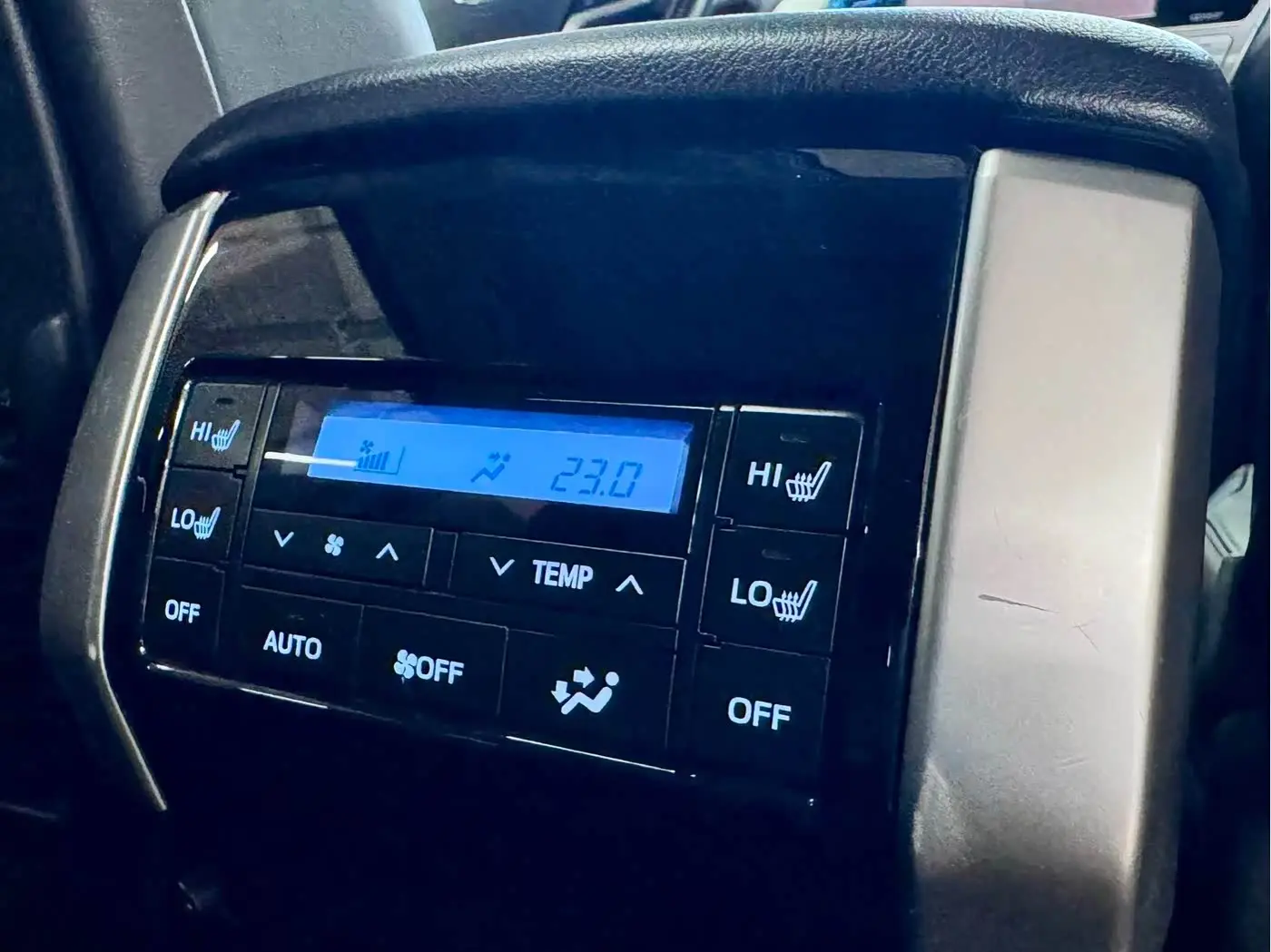 Toyota Prado 2019 — Фото 10/20