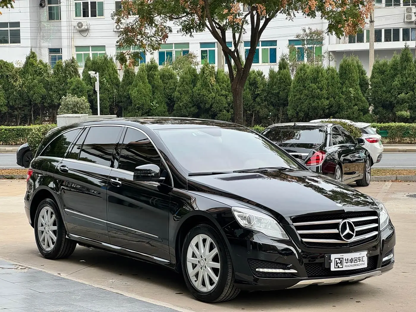 Mercedes-Benz R-Class 2011 — ფოტო 3/20