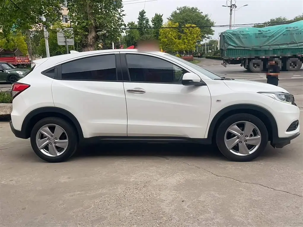 Honda Vezel 2021 — Şəkil 11/16