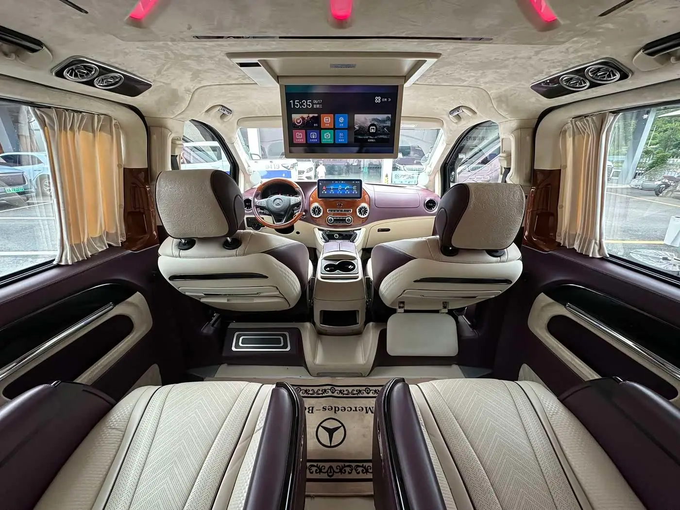 Mercedes-Benz Vito 2021 — Photo 9/18