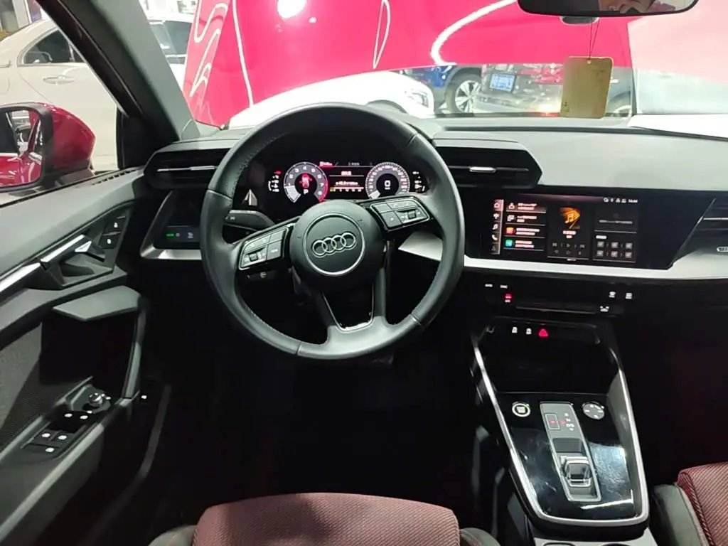 Audi A3 2021 — Şəkil 11/20