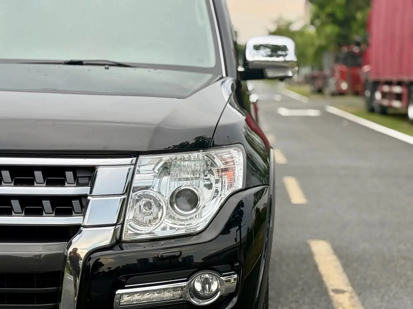Mitsubishi Pajero 2018 — Şəkil 4/19