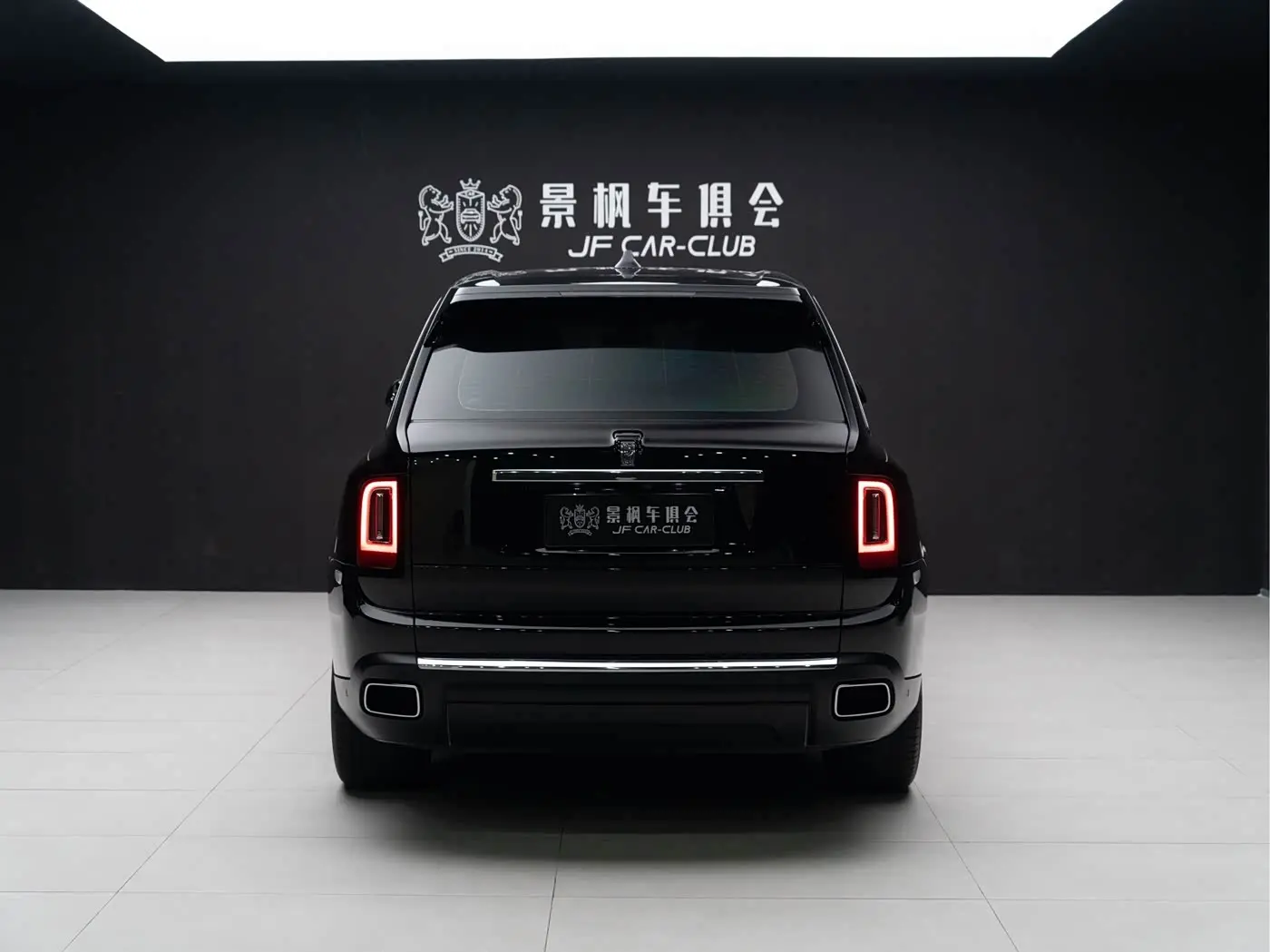 Rolls-Royce Cullinan 2022 — Фото 5/20
