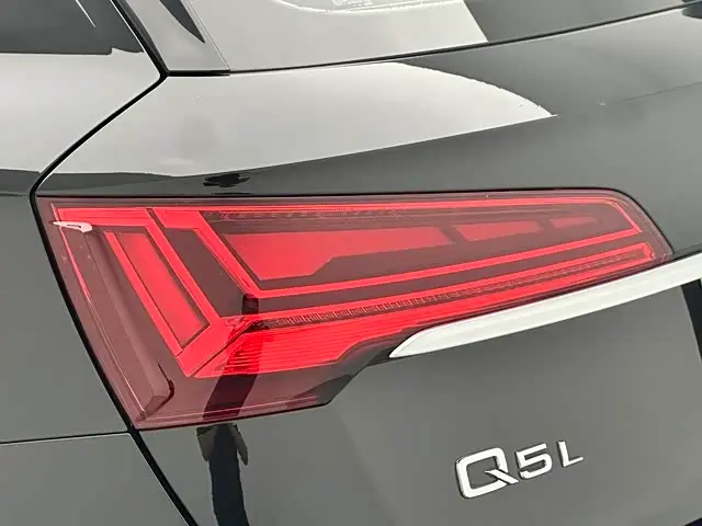 Audi Q5L 2024 — Şəkil 15/20